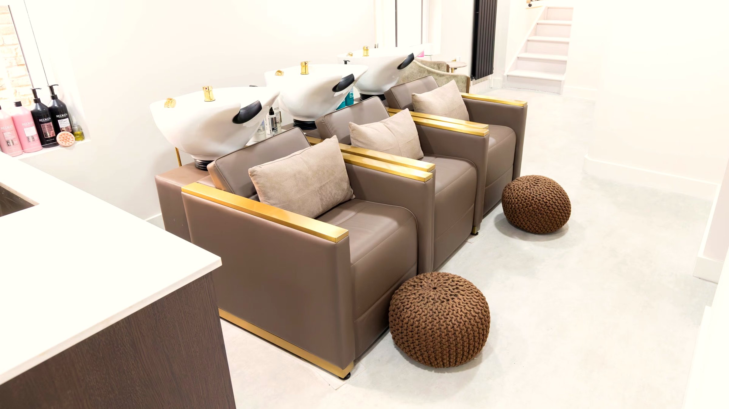 The AKAI wash lounge